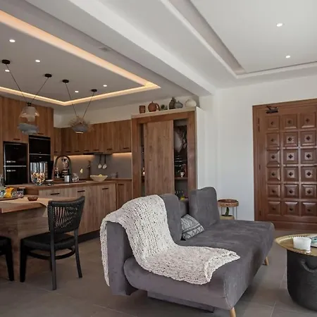 Ktima Lipsi, Panorama Pool Views Klouvas