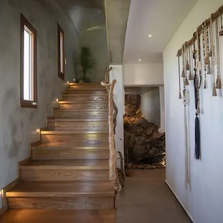 Ktima Lipsi, Panorama Pool Views Vila Klouvas