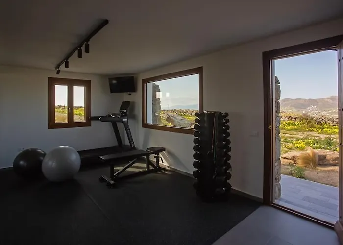 Ktima Lipsi, Panorama Pool Views * Κλουβάς